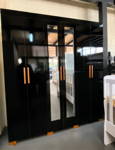 Guarda roupa Preto 1.82mt