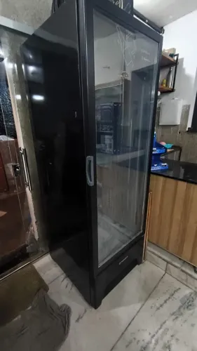 Cervejeira Expositor Vertical Metalfrio 572L VN50AH 220V - Perfeito Estado