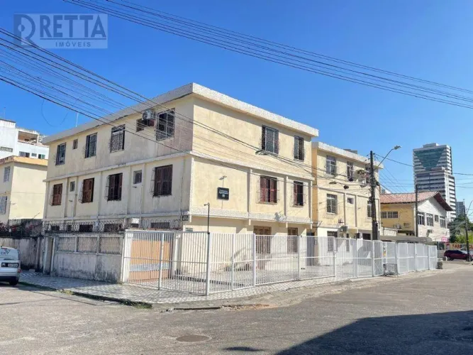 Apartamento com 2 dormitórios para alugar, 70 m² por R$ 2.182,50/mês - Fátima - Fortaleza/