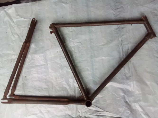 Quadro antigo de bicicleta