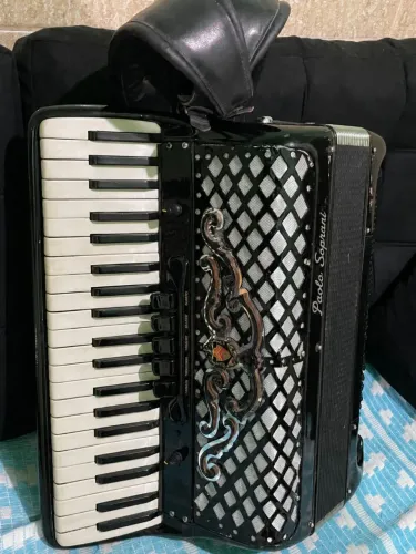 Acordeon Paolo soprani 120 baixos made in italy