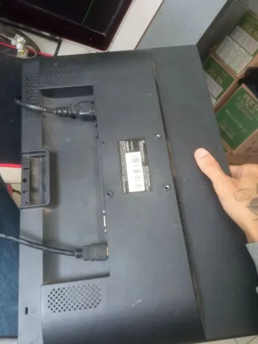 Monitor 900p 19.5 polegadas, Ideal para estudos, jogos, escritório...