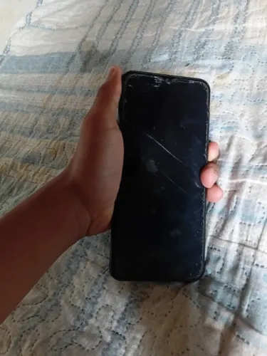 Celular A03 CORE (QUEBRADO, TELA QUEBRADA E NÃO LIGA))