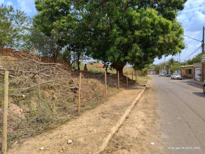 Vendo terreno 720m, bairro Dom Bosco, próximo Shopping Pantanal.