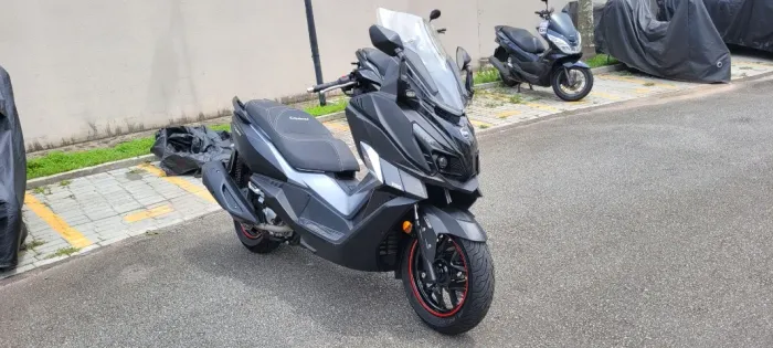 Dafra Cruisym 300 2024