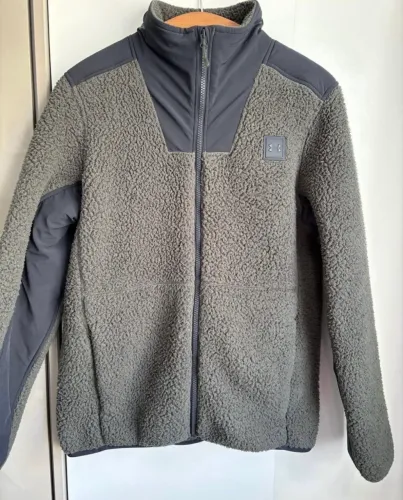 Casaco under armour P