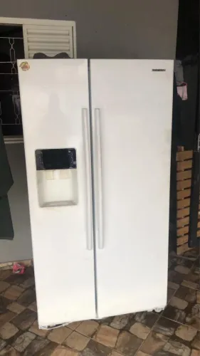 Geladeira Samsung 2 portas 127 V
