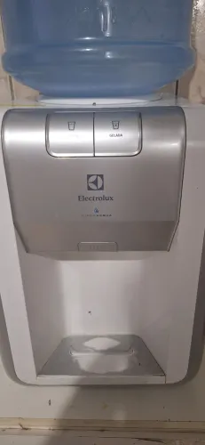 Bebedouro Electrolux a venda, excelente estado de conservação, funcionando perfeitamente.