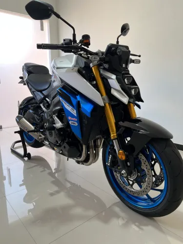Suzuki GSXS 1000 2026