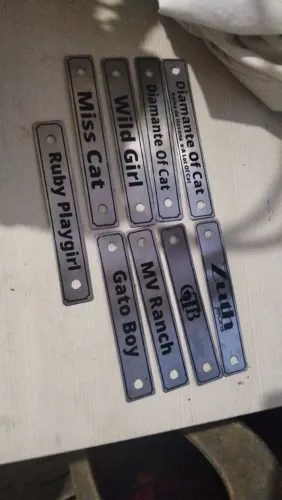 Placas de Metal 