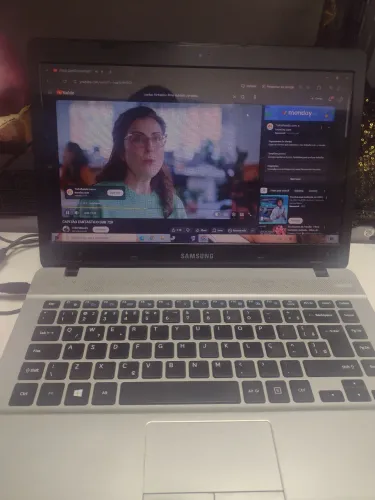 Notebook Samsung com carregador barato pra sair rápido Tela 14° modelo 360 E