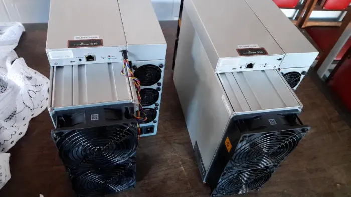 antminer s19 pro 100th