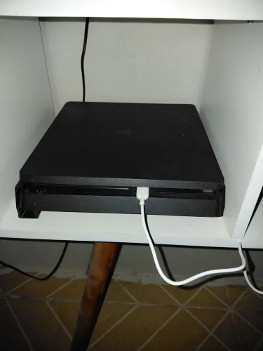 PlayStation 4 slim