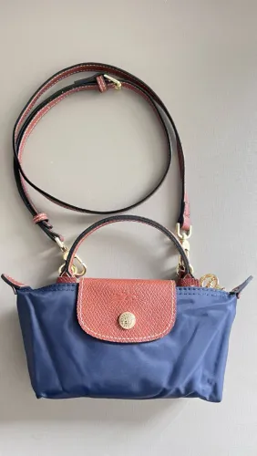 Bolsa LONGCHAMP mini pouch azul marinho
