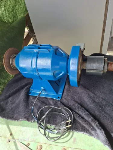 ESMERIL USADO 127V