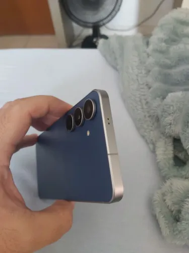 Celular Samsung S25Fe 256gb 3 meses de uso apenas. Sem detalhe. Zerado