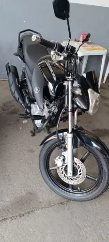 Factor 125 cc 2025 com apenas 25.000 km