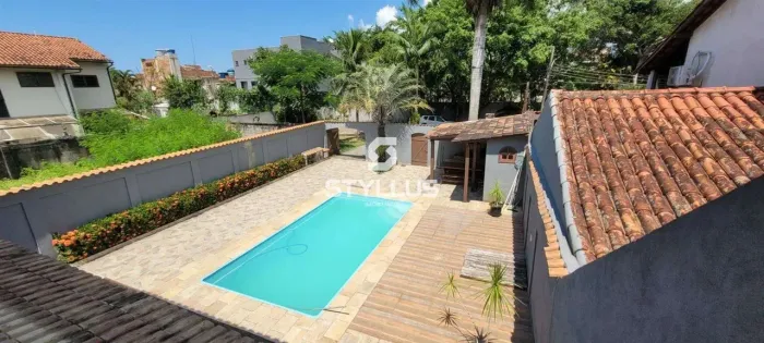 Condominio em Rua Jornalista Luiz Eduardo Lobo - 233m² (Ref: CA6555)