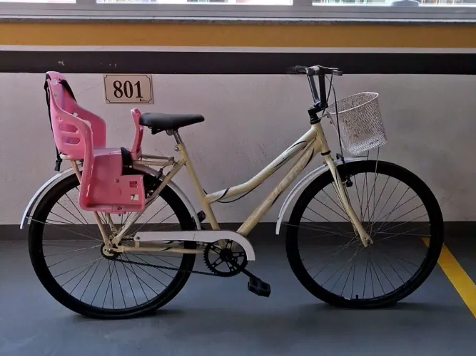 Bicicleta Feminina Urbana + Cestinha + Cadeirinha Infantil
