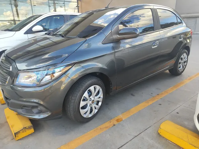 Chevrolet Onix Hatch LT 1.4 8V Flex Power Mec. 4P 2016