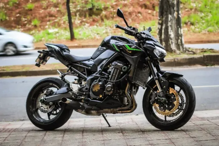 Kawasaki Z900 - 2025