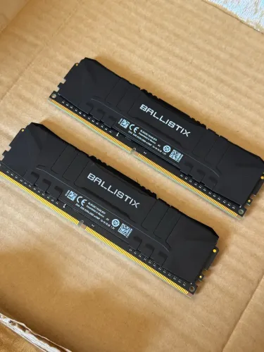 2 MEMÓRIAS RAM DE 8GB DDR4 2666MHz CL16 (CRUCIAL BALLISTIC)