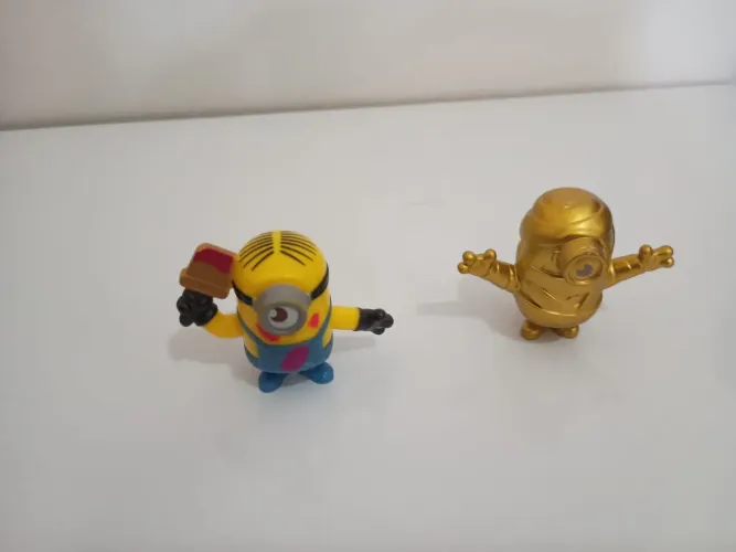 Mc lanche feliz 2 miniaturas de Minions 2020