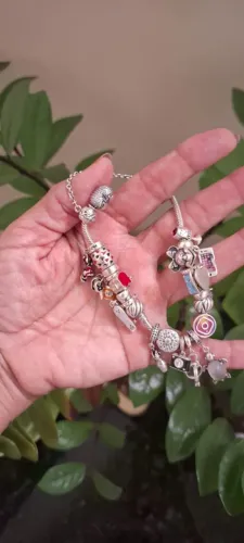 Pandora Barato leia o anúncio