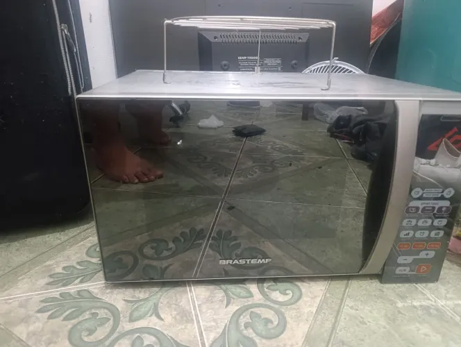 Microondas/TV 32 polegadas 