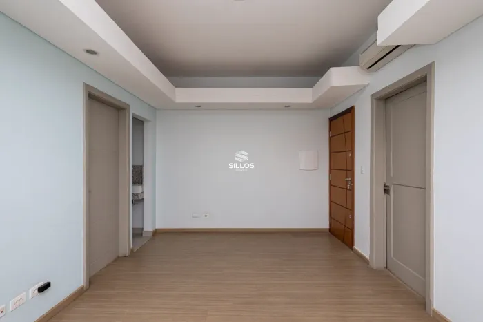 Sala comercial com 36m² à venda no no Edifício Manoel Macedo no Centro em Curitiba