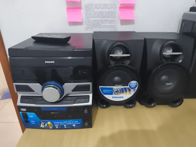 Aparelho de som Philips com USB MP3 auxiliar 200 watts rms - leia