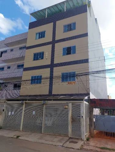 VD APTO 2 QTS 1° ANDAR DE FRENTE C/ GARAGEM R. FUNDO II Q 07 LADO DA FEIRA 