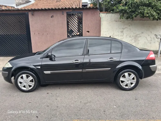 Renault Megane Sedan Dynamique Hi-flex 1.6 16V 2007