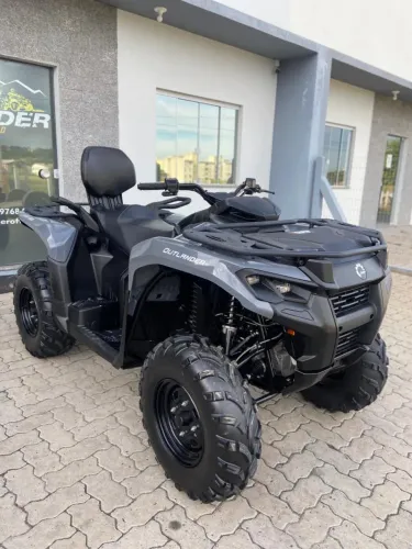 Quadriciclo Can-Am Outlander 500 Max, ano 2024