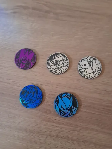 POKEMON - LOTE DE MOEDAS COLECIONÁVEIS