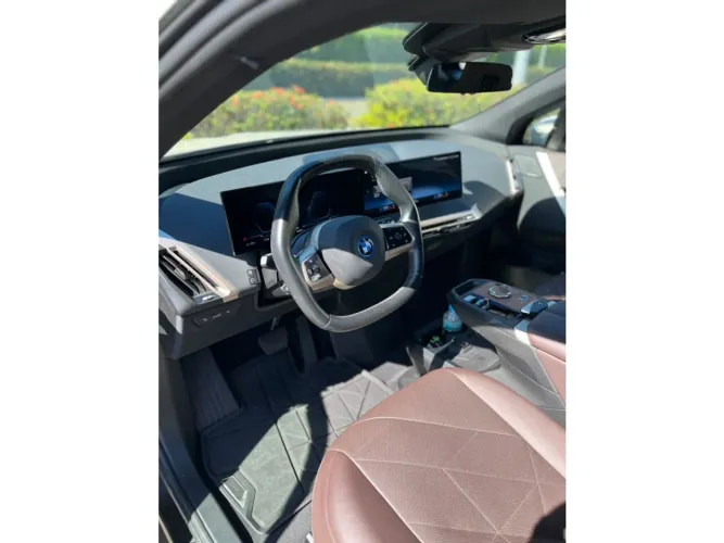 BMW IX 2 Xdrive 30 M Sport (elétrico) 2022