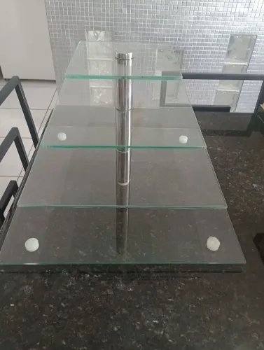 Bandeja de vidro com inox, quatro andares desmontável