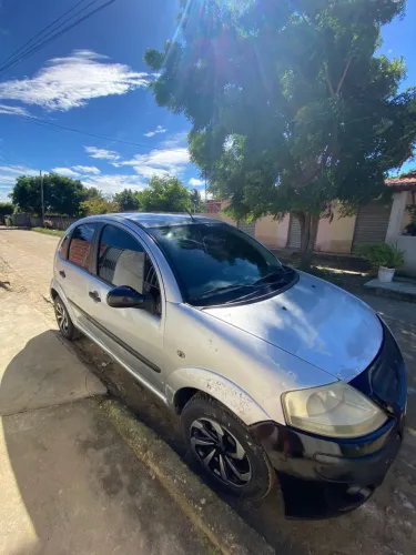 Citroen C3 GLX 1.4/ GLX Sonora 1.4 Flex 8V 5P 2010