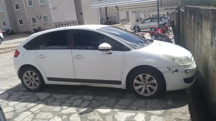 Citroen C4 GLX 2.0 Flex 16V 5P Aut. 2012