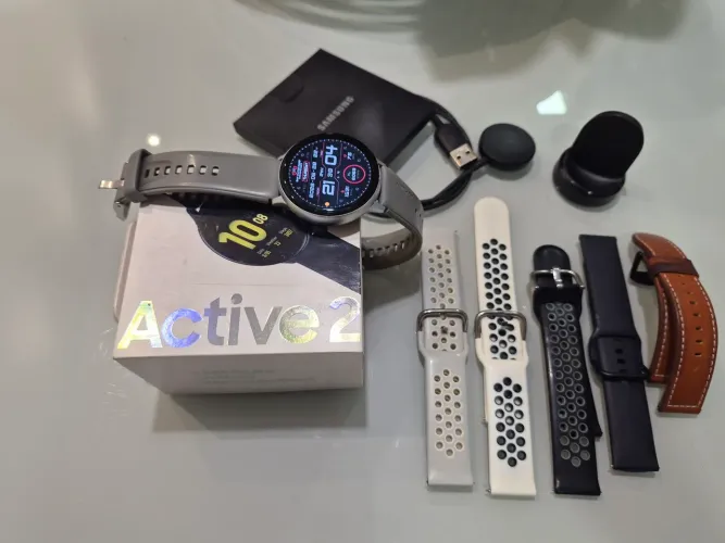 Galaxy Watch Active 2 44mm + 6 Pulseiras Originais + 2 Carregadores