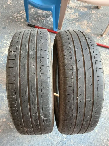 Vende-se Pneus Bridgestone 195/65R15