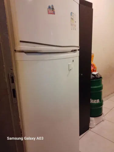 Vende essa geladeira