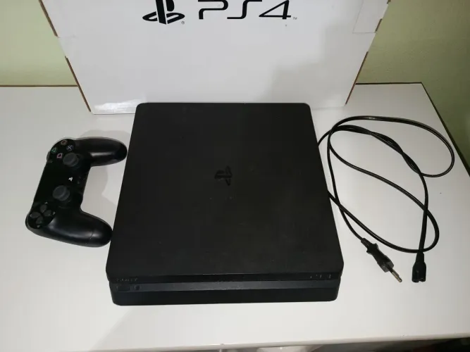 PS4 SLIM