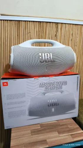 JBL bombox 4 original
