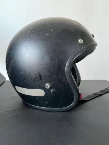 Capacete BELL preto fosco
