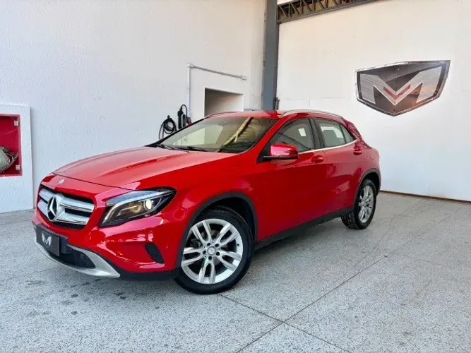 Mercedes-Benz GLA 200 Adv. 1.6/1.6 TB 16V Flex Aut. 2015