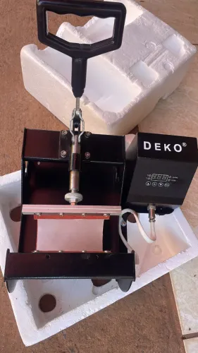 Prensa Térmica Cilíndrica Manual Deko para Sublimação em canecas.