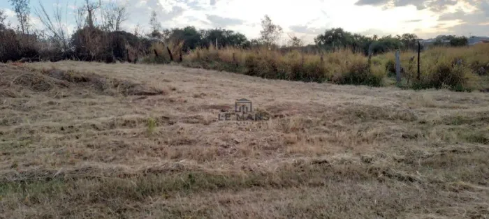 Terreno à venda em Charqueada, Santa Luzia