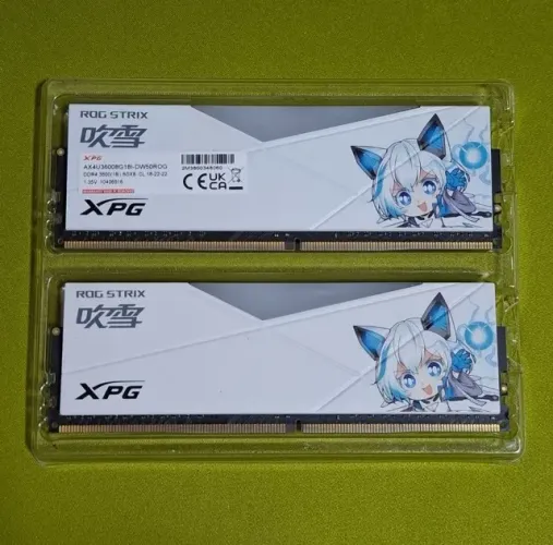 Memoria RAM DDR4 2x8GB 3600Mhz XPG Rog Strix Edição Especial Anime
