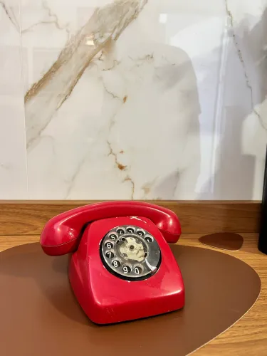 Telefone Vintage Vermelho Década 70/80 - Peça Decorativa Retrô